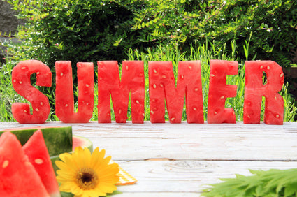 15 Tips to Keep Your Garden Blooming Through Summer